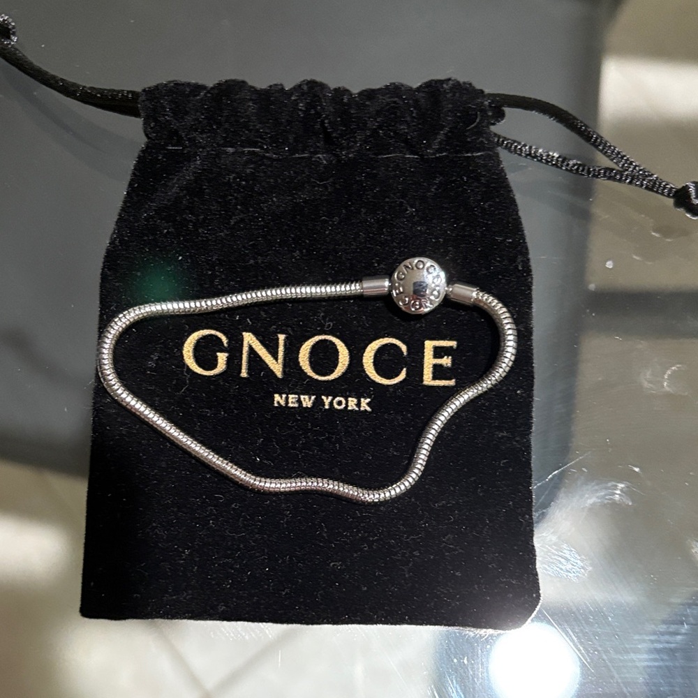 Gnoce charm bracelet